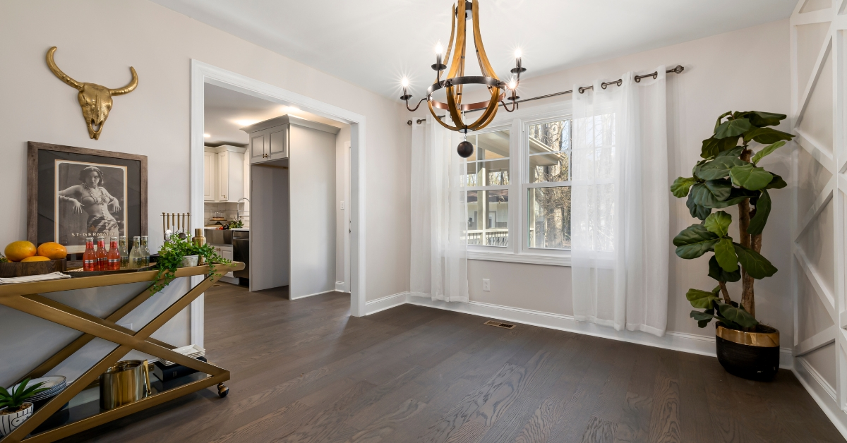 Elegant home accessories and décor pieces used in modern Pakistani interiors.