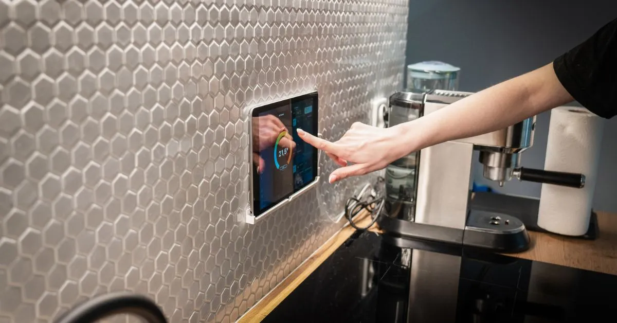 Latest kitchen cabinet trends 2025 Pakistan with smart technology