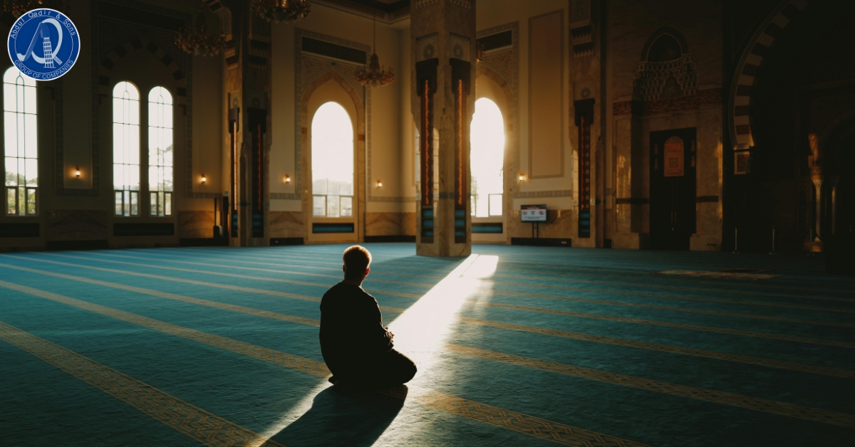 interior of Badshahi Masjid