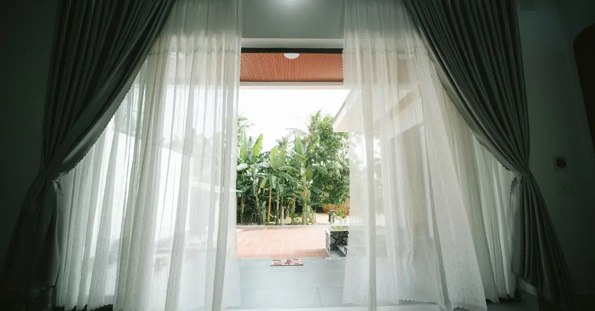 Curtain Accessories & Hardware